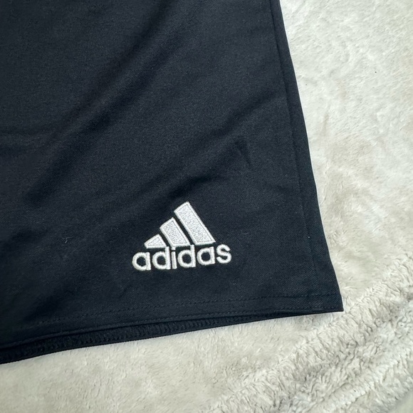 Adidas shorts - Picture 3 of 7